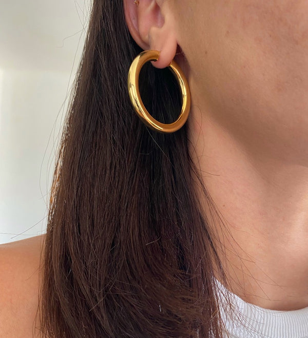 gold hoop earrings