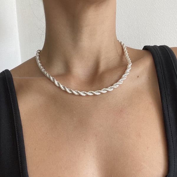 delicate rope chain silver